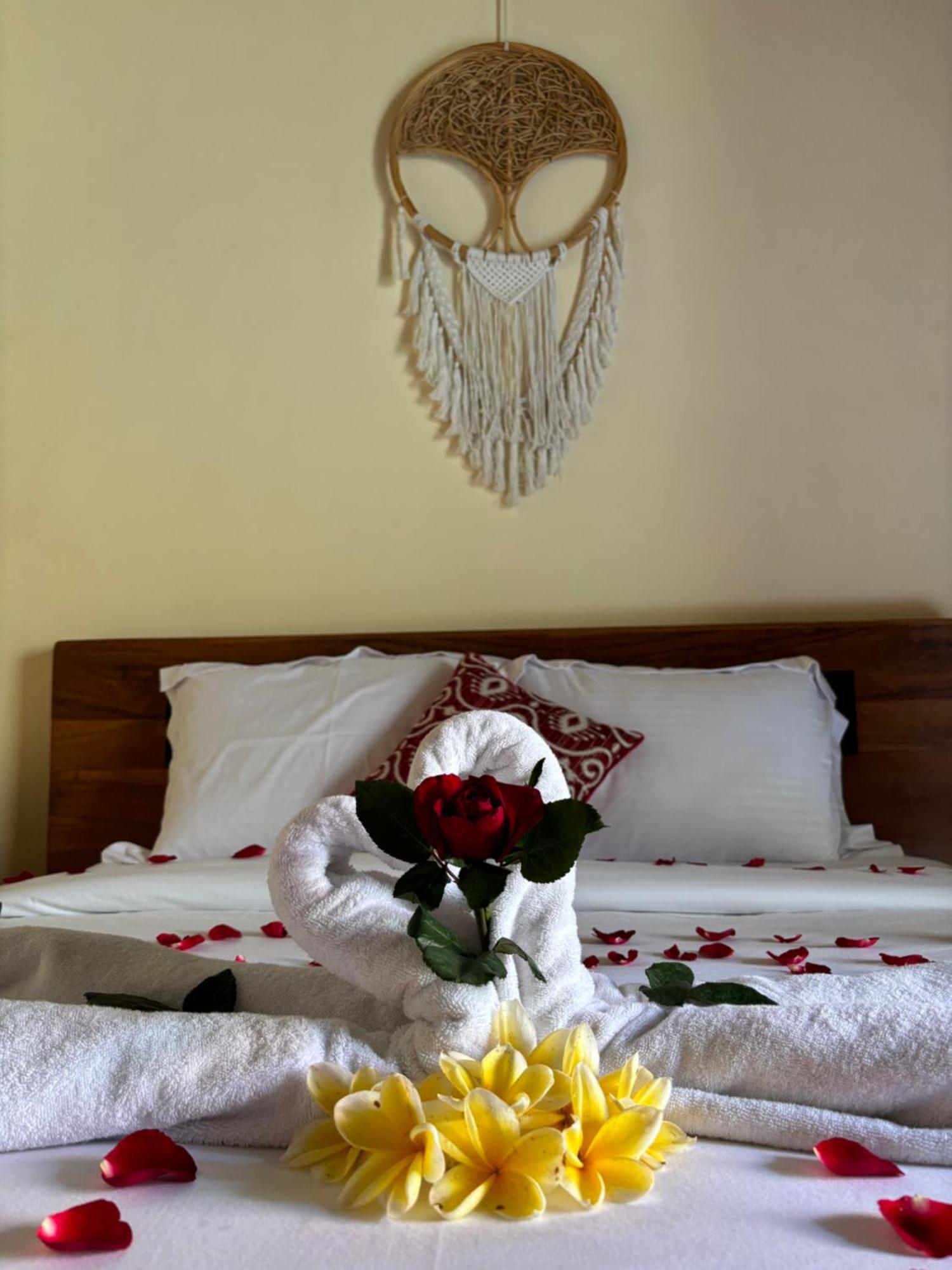 Cempaka Kembar Guest House อูบุด ภายนอก รูปภาพ
