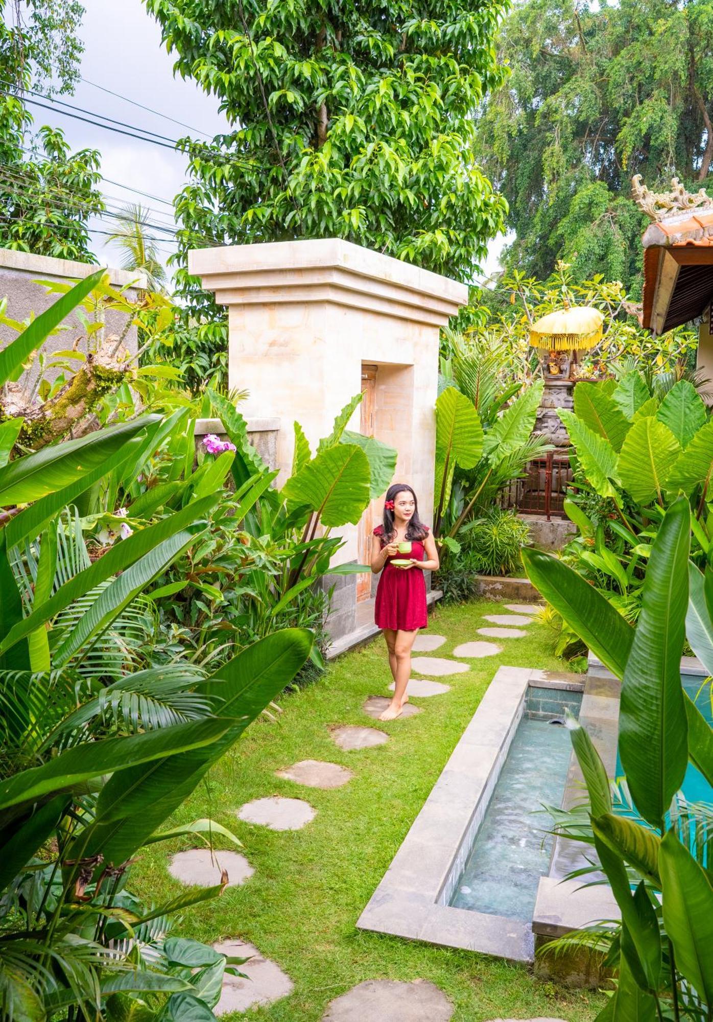 Cempaka Kembar Guest House อูบุด ภายนอก รูปภาพ