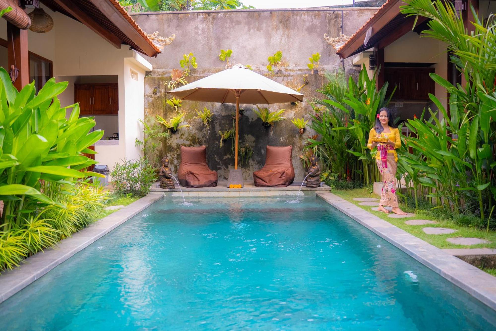 Cempaka Kembar Guest House อูบุด ภายนอก รูปภาพ