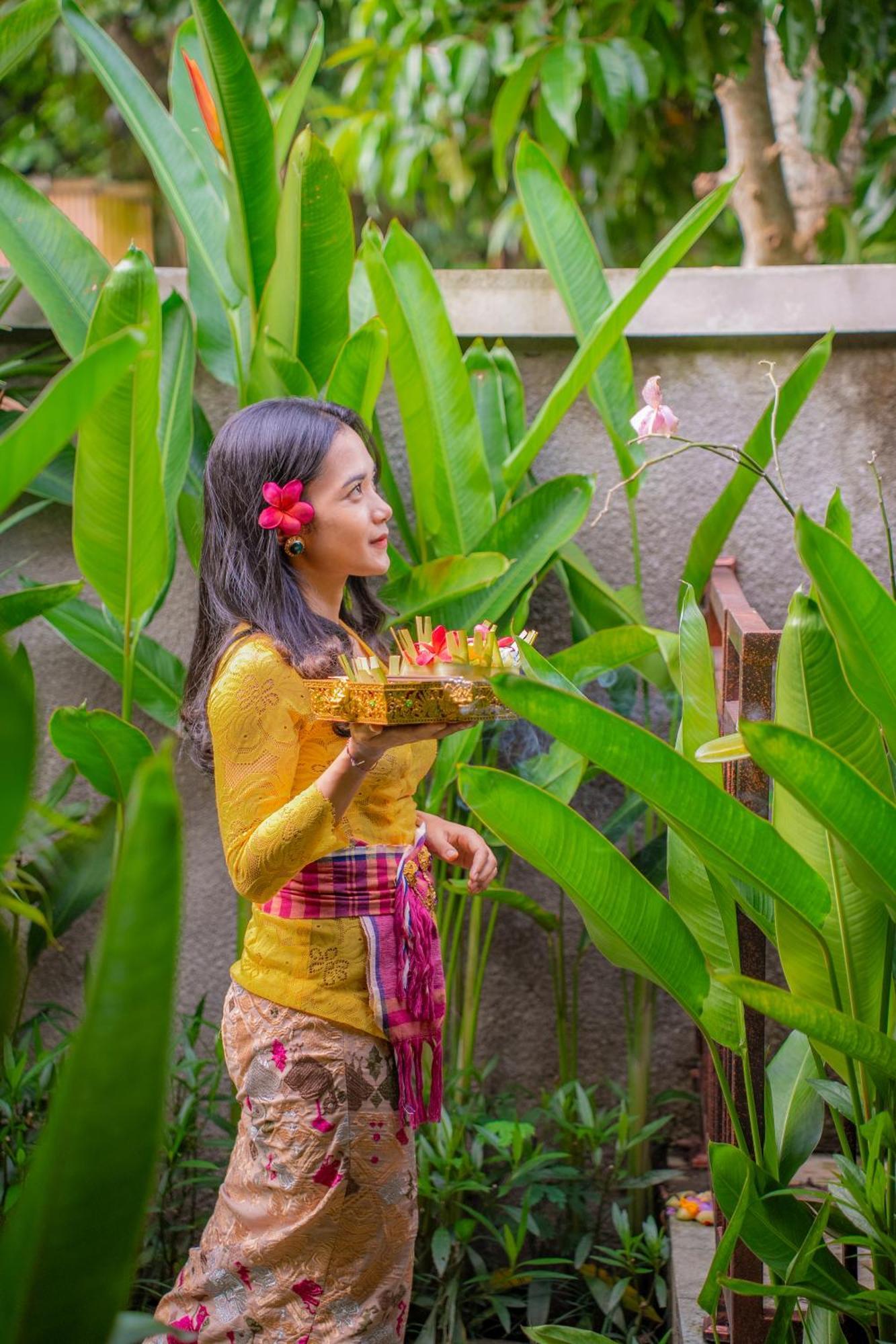 Cempaka Kembar Guest House อูบุด ภายนอก รูปภาพ